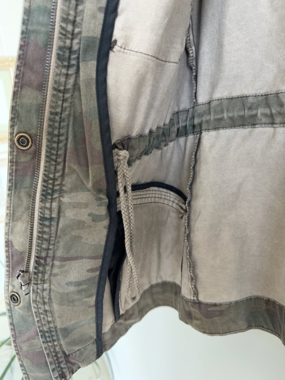 Sanctuary Clothing Camo Utility Jacket | Military Anorak | Drawstring Waist | L - Picture 5 of 7